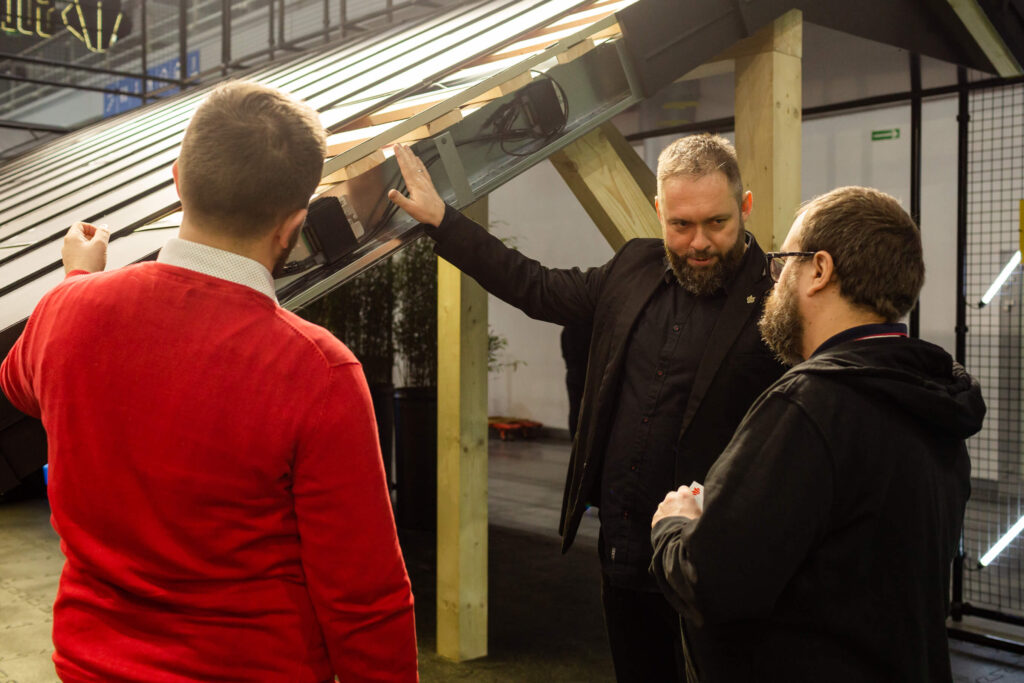 Zintegrowany dach fotowoltaiczny – poznaj rozwiązanie od SOLROOF!